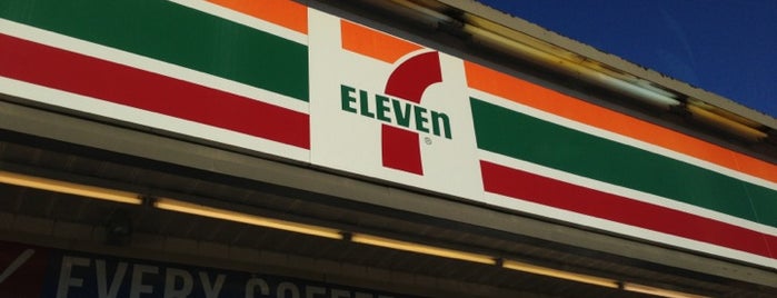7-Eleven is one of Ashley'in Beğendiği Mekanlar.