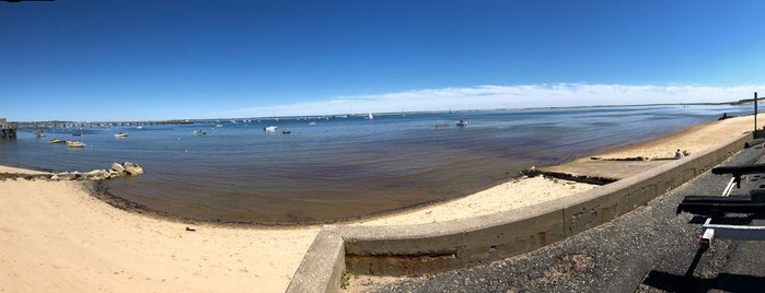 West End Boat Launch is one of Tempat yang Disukai Greg.