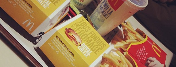 McDonald's is one of Posti che sono piaciuti a Поволжский 👑.