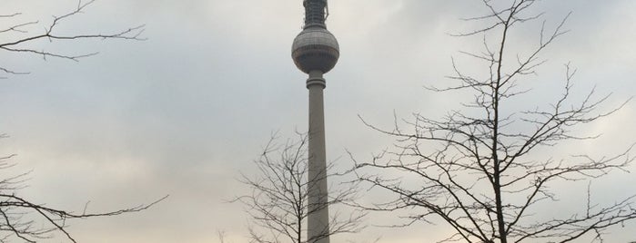 Torre de televisão de Berlim is one of Berlin Best: Sights.