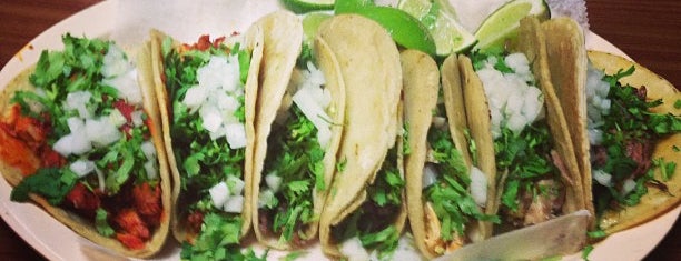 Tortillera La Mexicana #7 is one of สถานที่ที่บันทึกไว้ของ barbee.