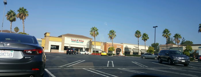 Brea Plaza Shopping Center is one of Tempat yang Disukai Paul.