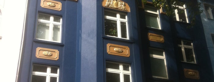 Kreuzviertel is one of General POI.