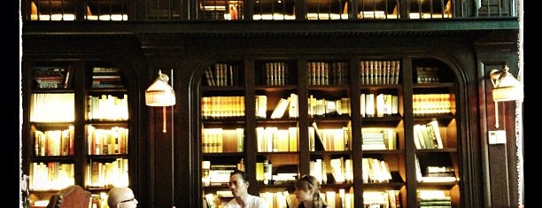The Library at The NoMad is one of NY 🍸.