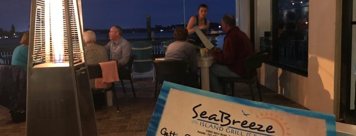 Seabreeze Island Grill is one of Justin : понравившиеся места.