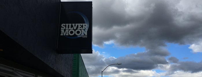 Silver Moon Brewing & Tap Room is one of Bend, OR Breweries.