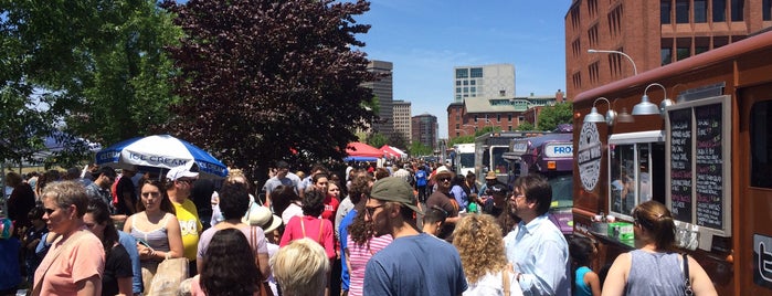 Flea In the Park is one of Providence.