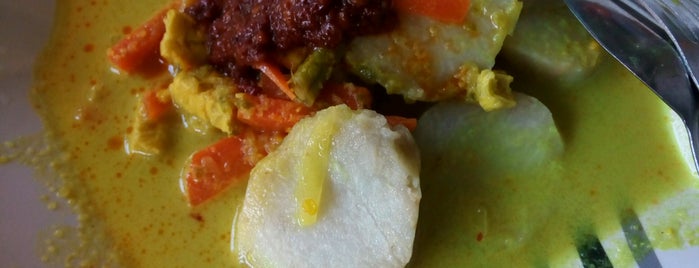 Gerai nasi campur fazilah is one of Best Food in Kuala Lumpur.