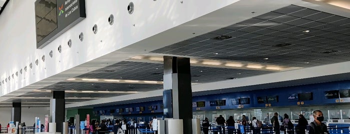 Terminal 2 is one of auropuertos mexico.