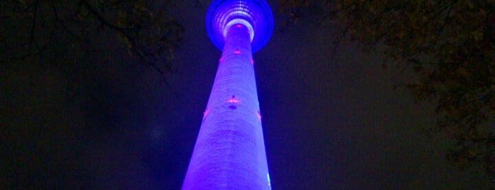Torre de televisão de Berlim is one of Berlin.