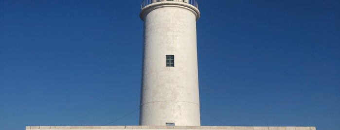 Codice Luna is one of Formentera.