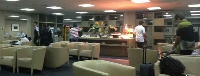 Mabuhay Lounge is one of Lugares favoritos de Shank.