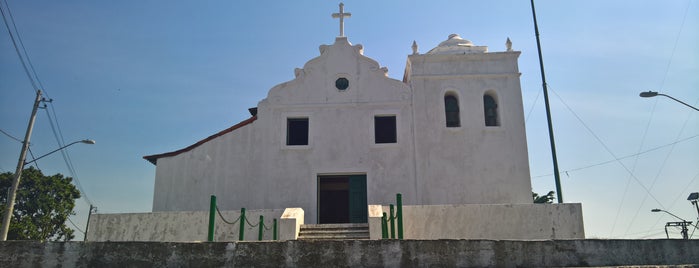 Santuário de Nossa Senhora do Monte Serrat is one of Tempat yang Disukai Cris.