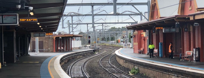 Platform 1 is one of Sydney Trains (K to T).