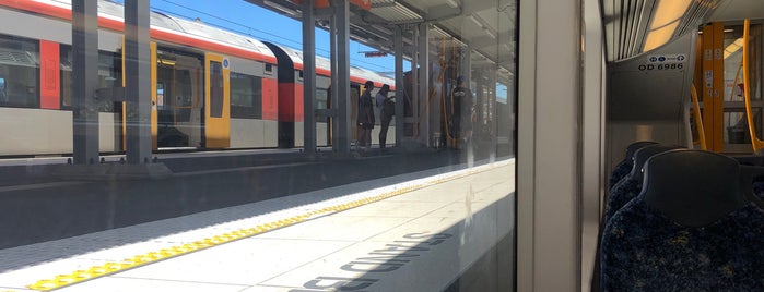 Platforms 3 & 4 is one of Railcorp stations & Mealrooms..