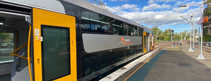 Lindfield Station is one of Sydney Trains (K to T).