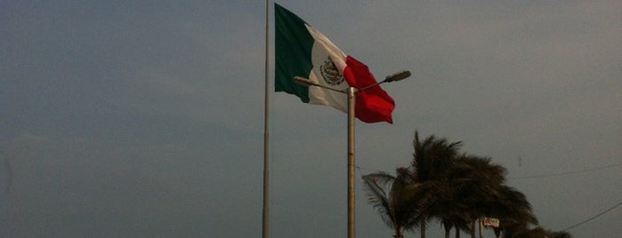 Asta Bandera monumental is one of สถานที่ที่ José ถูกใจ.