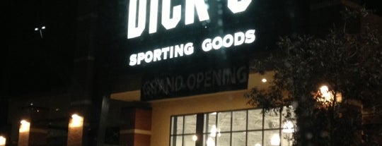 DICK'S Sporting Goods is one of Ryan : понравившиеся места.