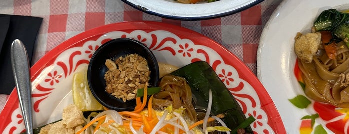 Pui Thai Tapas is one of Madrid food.