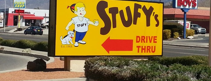 Stufy's Restaurants is one of Lugares favoritos de John.