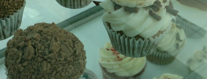 lola's cupcakes cart is one of Bahrain.