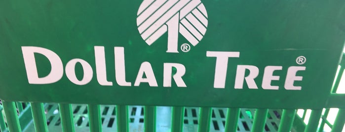 Dollar Tree is one of Kyraさんのお気に入りスポット.