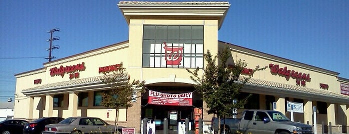 Walgreens is one of Jose antonio'nun Beğendiği Mekanlar.