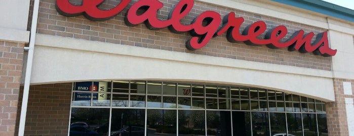 Walgreens is one of Lugares favoritos de Andy.