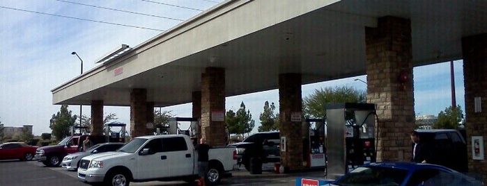 Costco Gasoline is one of Orte, die Cheearra gefallen.
