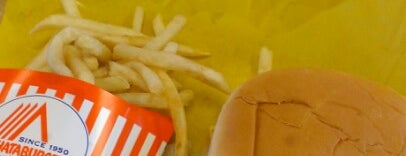 Whataburger is one of Vさんのお気に入りスポット.