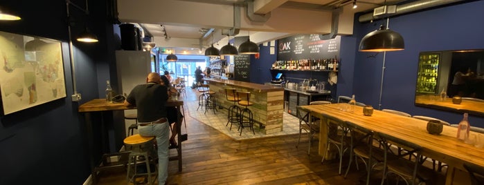 Oak N4 is one of Dog Friendly Places In London.