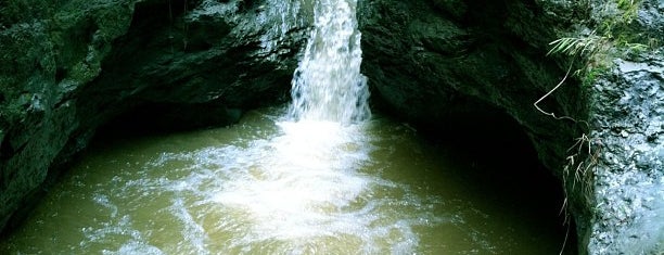 Himchari waterfall is one of Lugares favoritos de Dr.Gökhan.