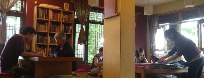 Common Ground Cafe is one of Tempat yang Disukai Marianna.
