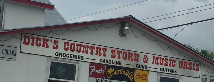 Dick's Country Store & Music Oasis is one of Love.