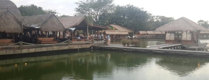 Kampung Laut is one of Locais curtidos por Gondel.