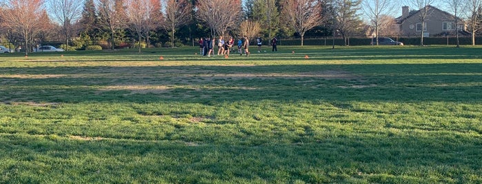 Granite Bay Rugby Field is one of Locais curtidos por Richard.