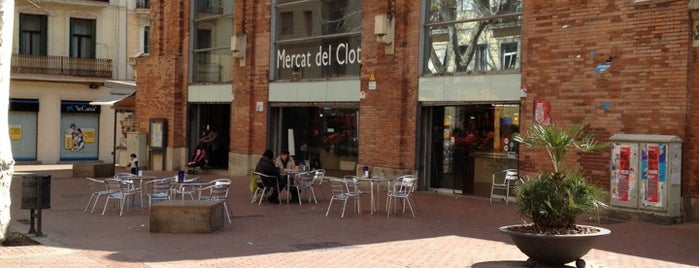 Mercat del Clot is one of Fabio'nun Kaydettiği Mekanlar.