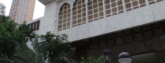 Kowloon Mosque & Islamic Centre is one of HongKong - Macau Trip.