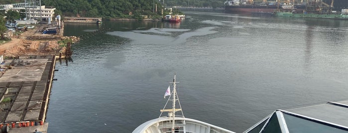 Vishakaptnam Port is one of Vizag.