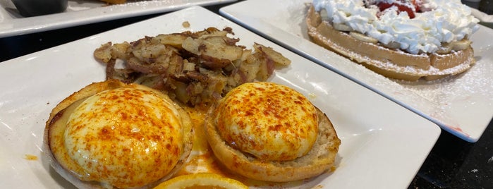 KeKe’s Breakfast Cafe is one of Orlando Eat.