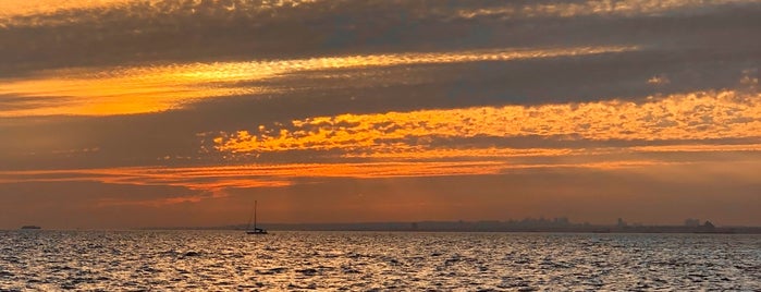 Kınalıada Su Sporları Kulübü (KSSK) is one of Deniz🏖.