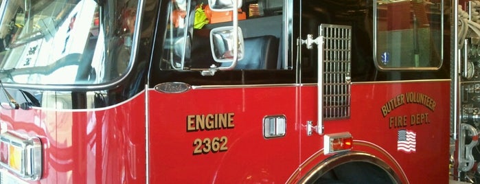 Butler Volunteer Fire Department is one of สถานที่ที่ Mike ถูกใจ.