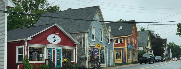 Mahone Bay is one of Ronnieさんのお気に入りスポット.