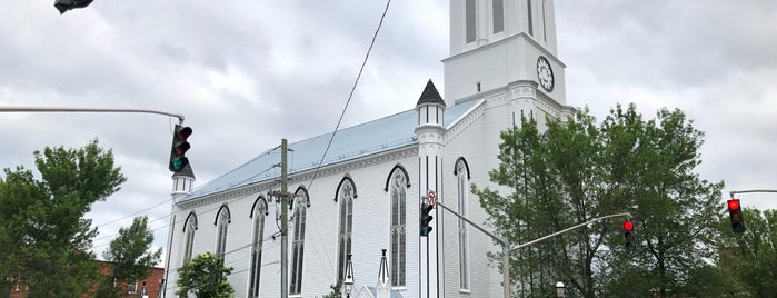 Wilmot United Church is one of Jさんのお気に入りスポット.