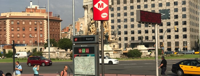 METRO Espanya is one of Metro of Barceloba.