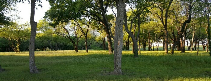 Spring Creek Greenbelt is one of Lugares favoritos de Brandon.