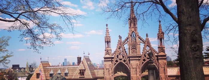 Green-Wood Cemetery is one of New york.