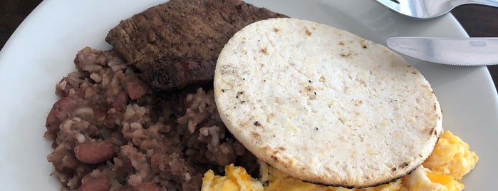 Buñuelos Dias is one of Restaurantes Colombia.