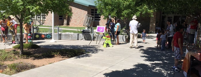 Cherry Hills Library is one of Del Norte area.