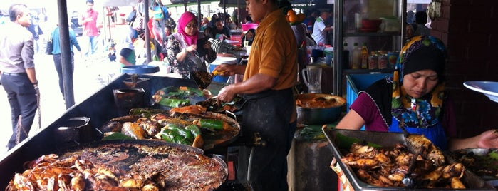 Medan Ikan Bakar Bellamy is one of Gespeicherte Orte von Kern.